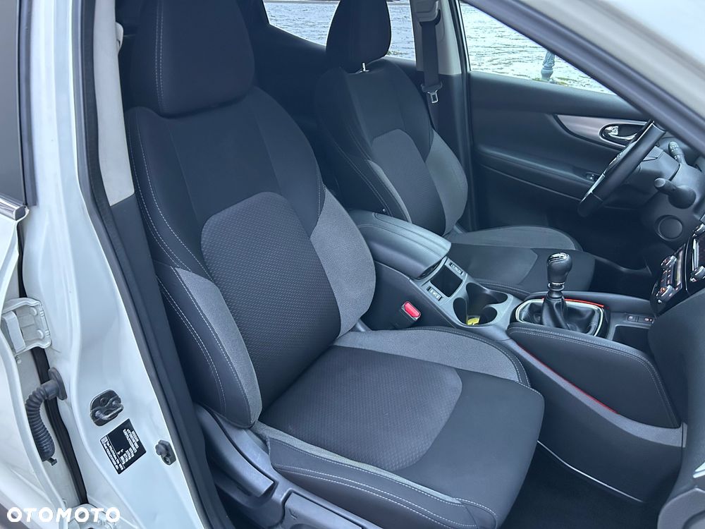 Nissan Qashqai 1.3 DIG-T SHIRO - 20