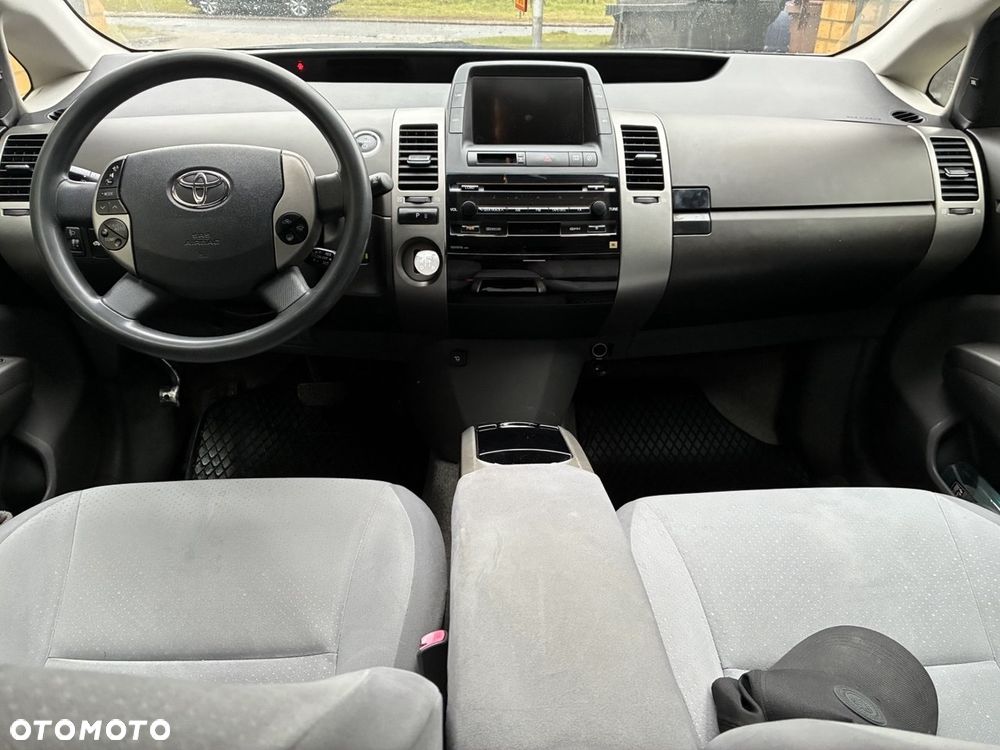 Toyota Prius - 6