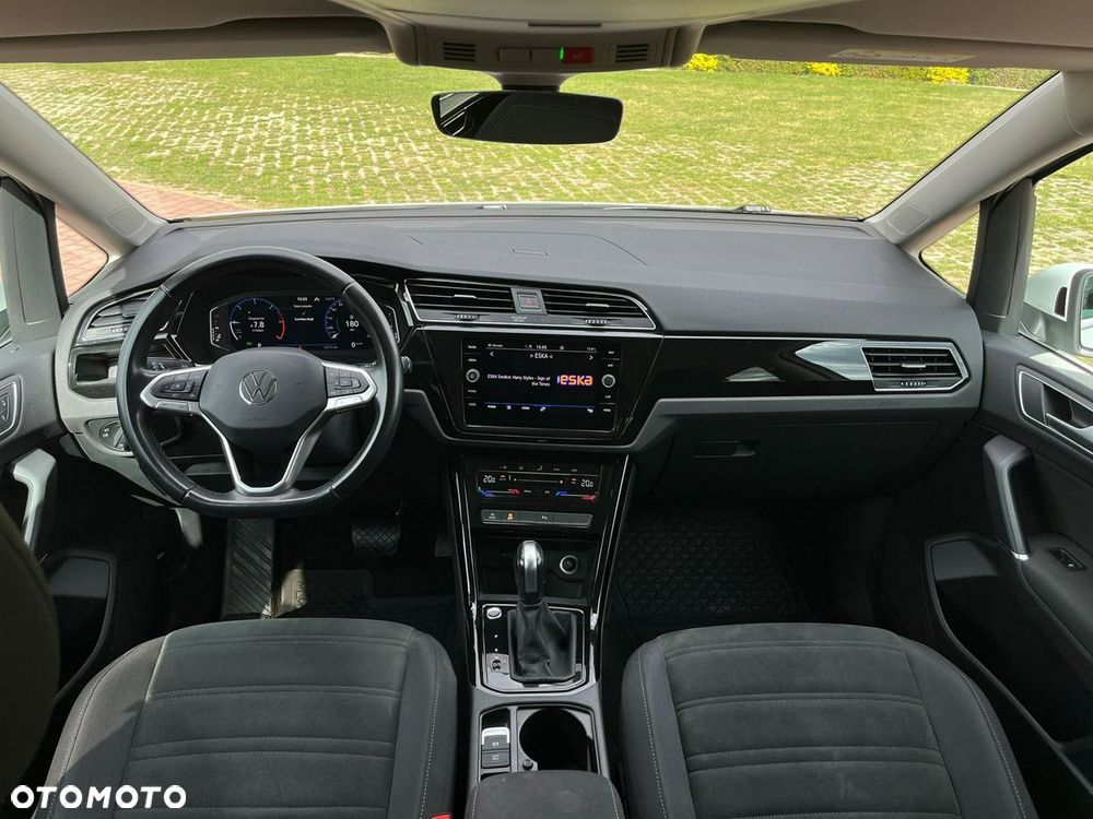 Volkswagen Touran 2.0 TDI SCR DSG Highline - 35