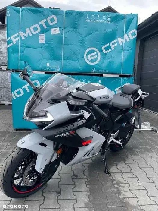 CFMoto 675SR - 7
