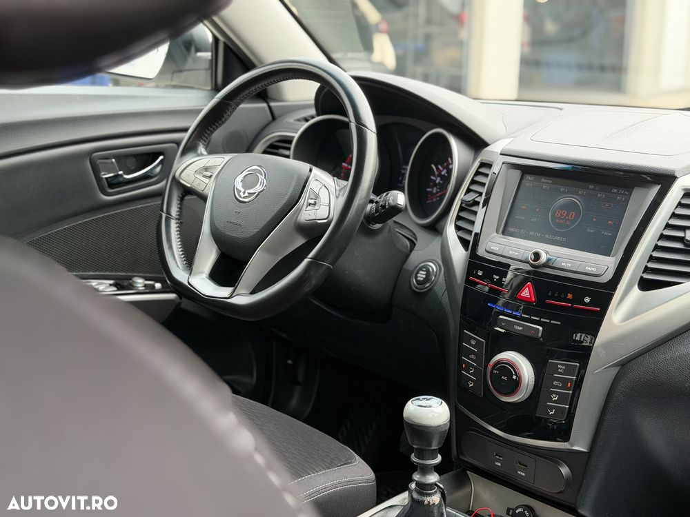 SsangYong Tivoli e-XDi 160 2WD Quartz - 39