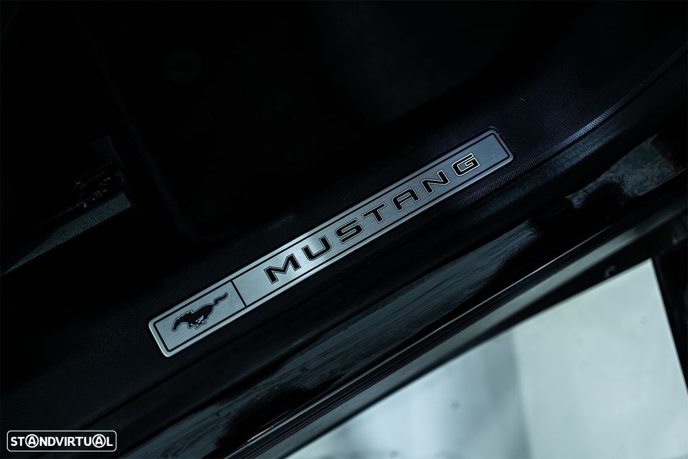 Ford Mustang Mach-E 75.7 kWh Premium AWD - 11