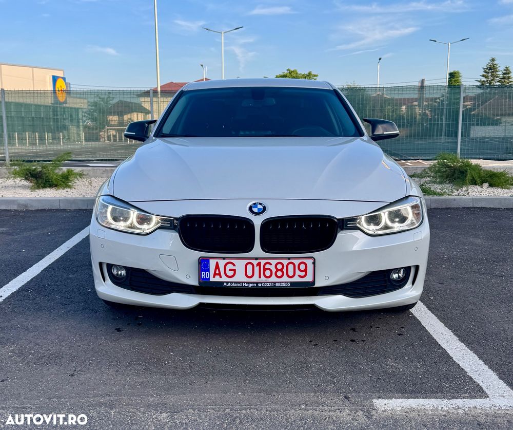 BMW Seria 3 320d xDrive Sport Line - 3