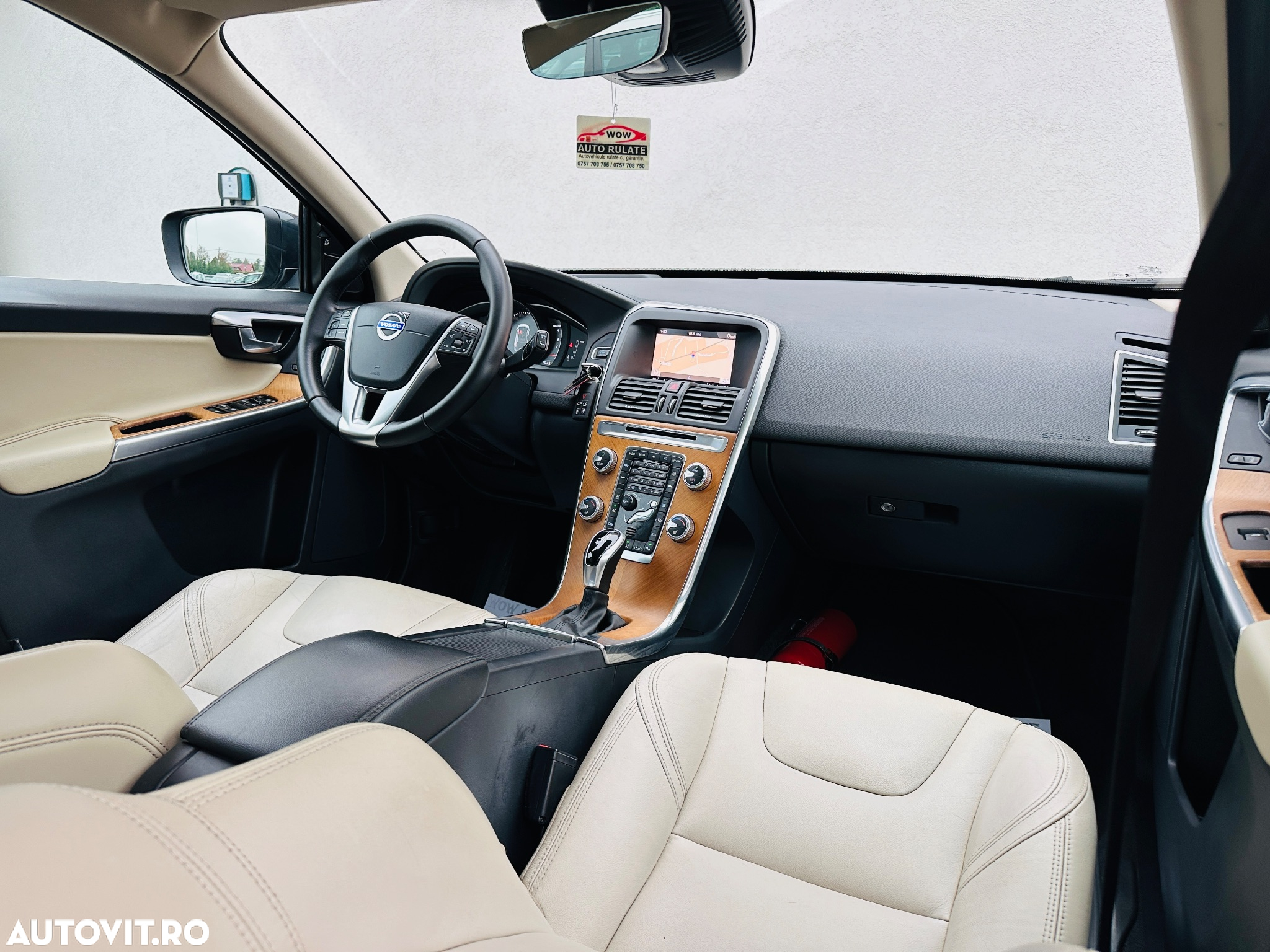 Volvo XC 60 D3 Geartronic Momentum - 17
