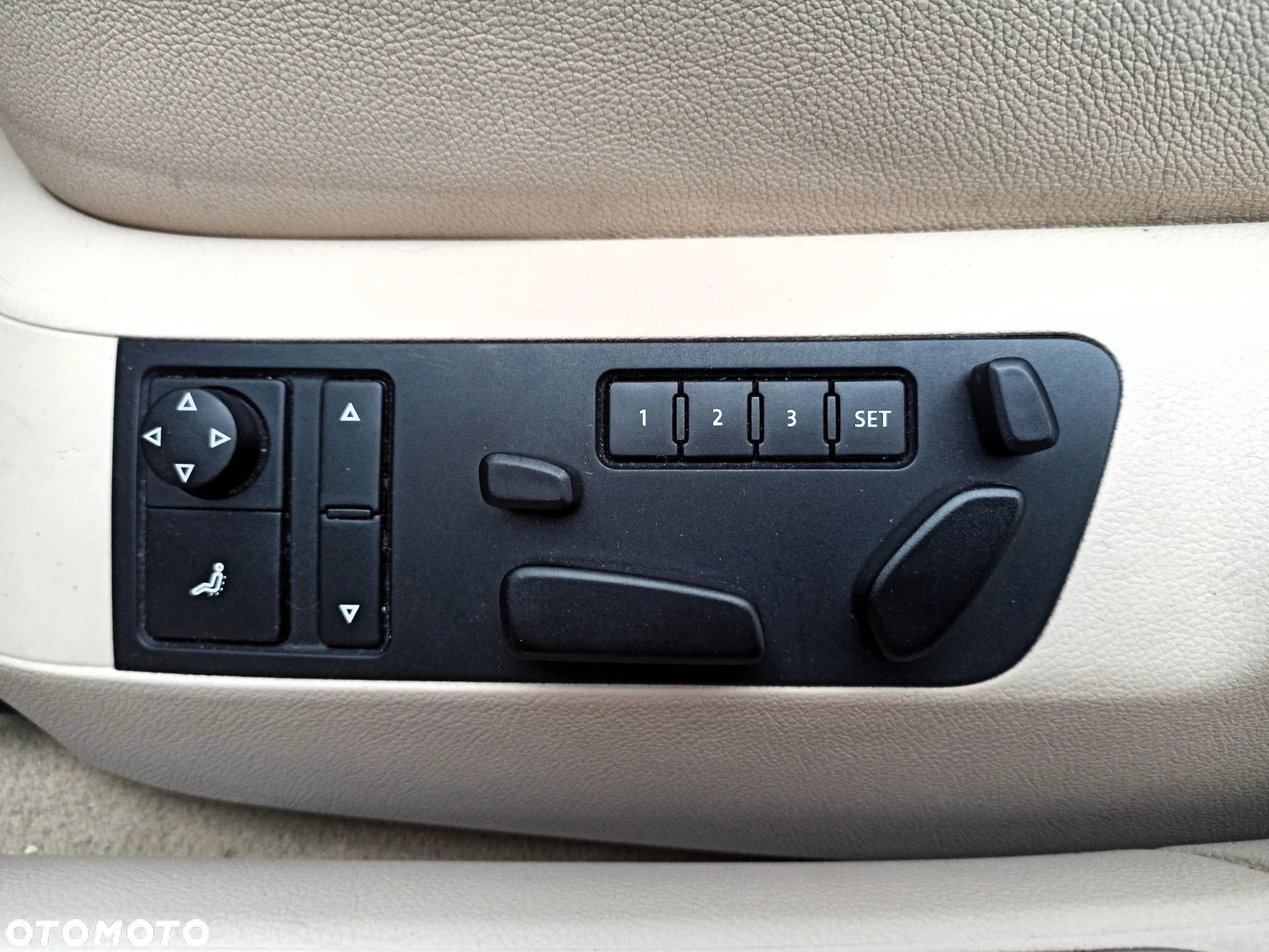 Volkswagen Phaeton 4.2 V8 4MOTION langer Radstand Automatik (4 Sitzer) - 9