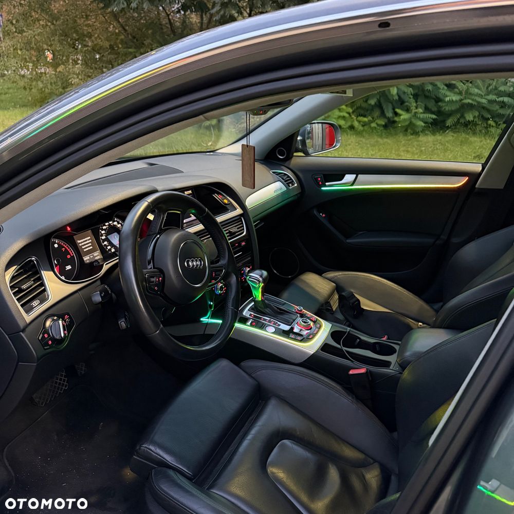 Audi A4 Limousine - 14