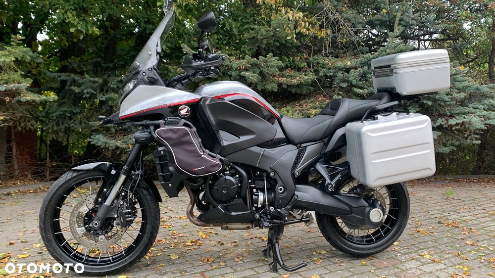 Honda VFR - 1