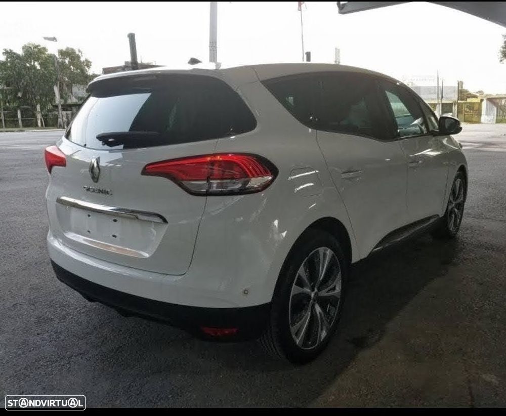 Renault Scénic 1.5 dCi Bose Edition SS - 8