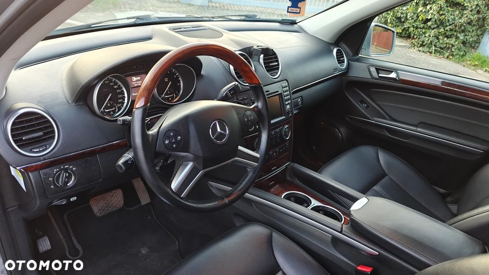 Mercedes-Benz GL 450 4Matic 7G-TRONIC - 15