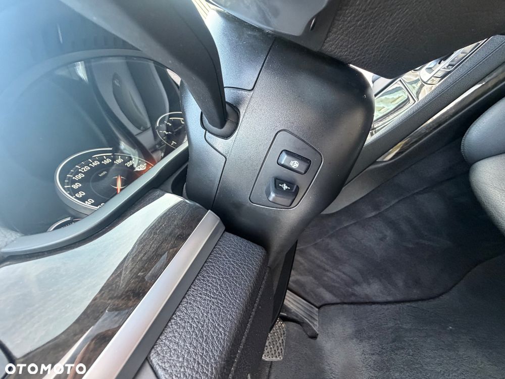 BMW Seria 7 730d xDrive - 25