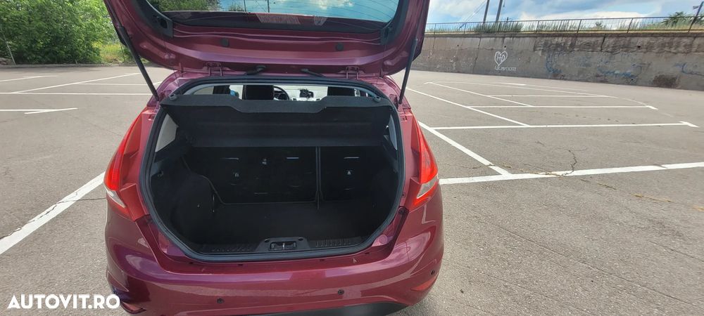 Ford Fiesta 1.25i Titanium - 18