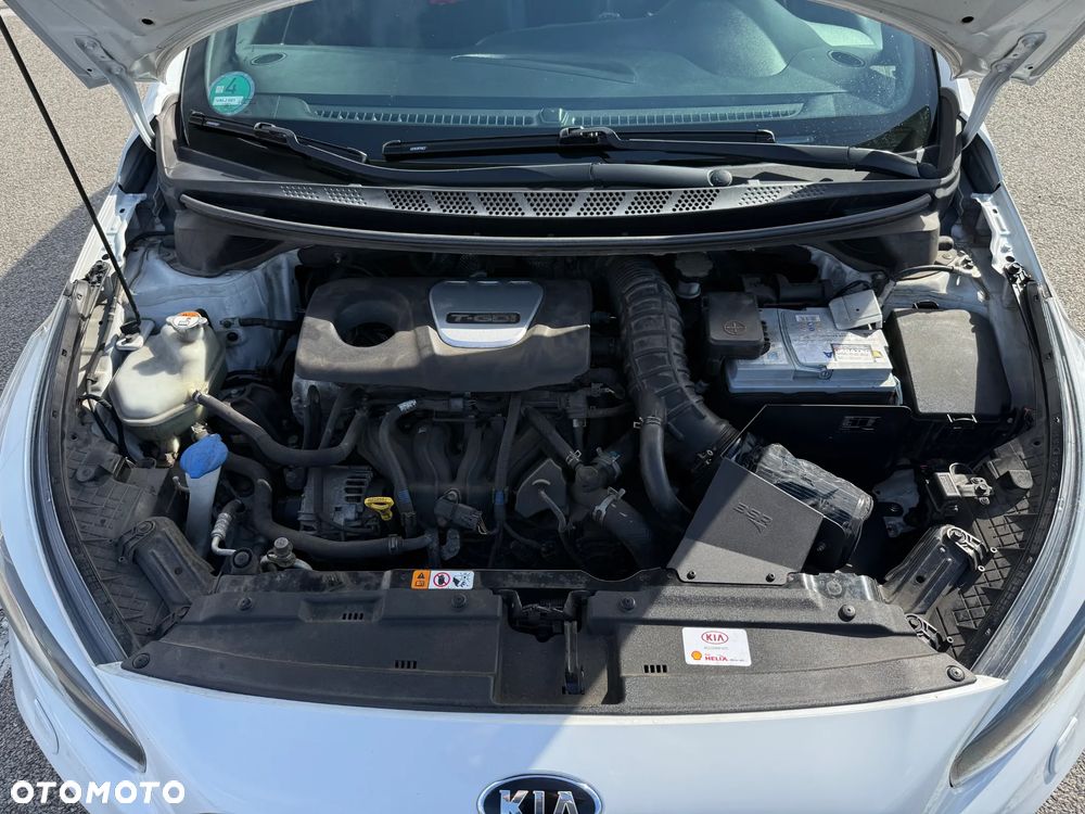 Kia Ceed - 4