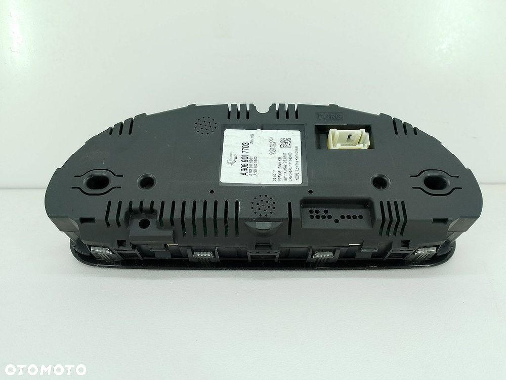 LICZNIK MERCEDES-BENZ SPRINTER W906 3.0 CDI A9069007703 - 2