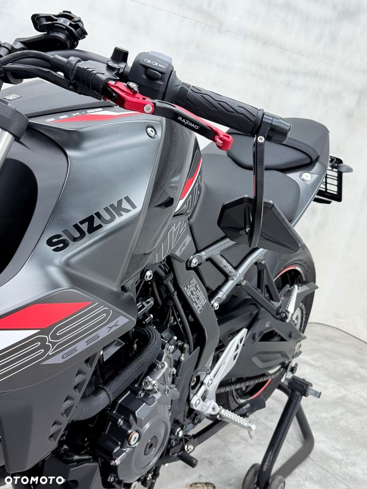 Suzuki GSX - 14