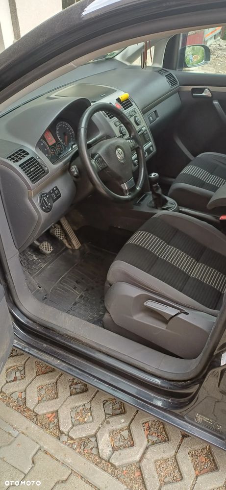 Volkswagen Touran 1.6 United - 17