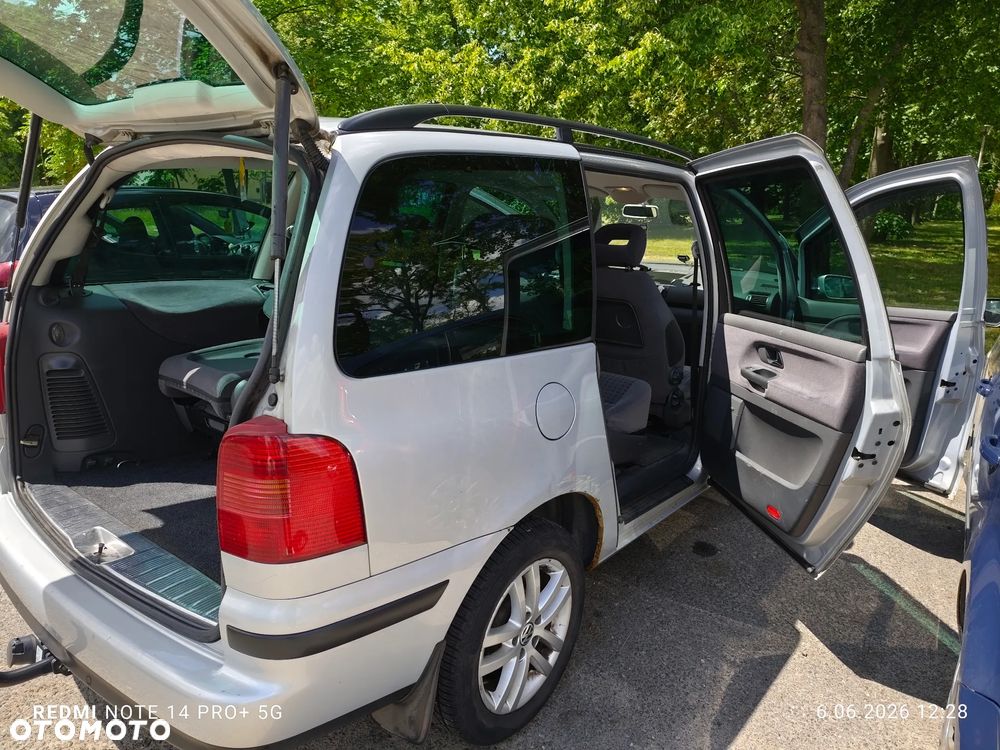 Volkswagen Sharan 1.9 TDI Comfortline - 12