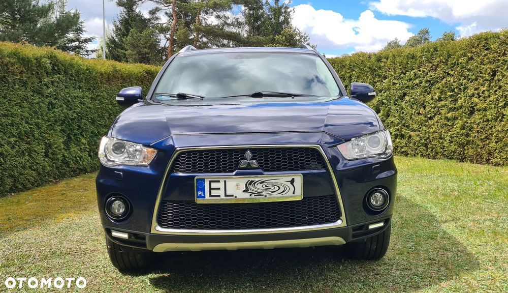 Mitsubishi Outlander 2.0 DID Intense + - 30