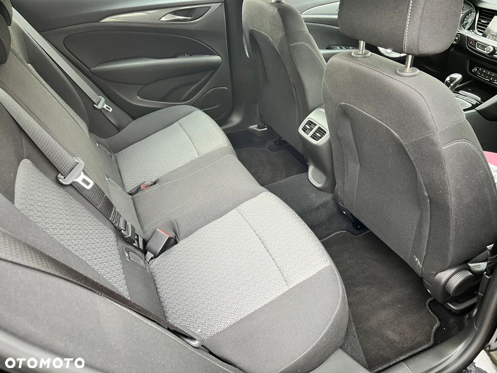 Opel Insignia 1.5 T Elite S&S - 11