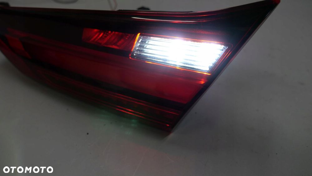 bmw f40 lampa lewy prawy tył tylna komplet w klapę 7450651 7450652 - 7