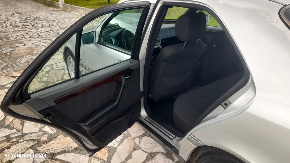 Mercedes-Benz C 200 Kompressor Classic - 24