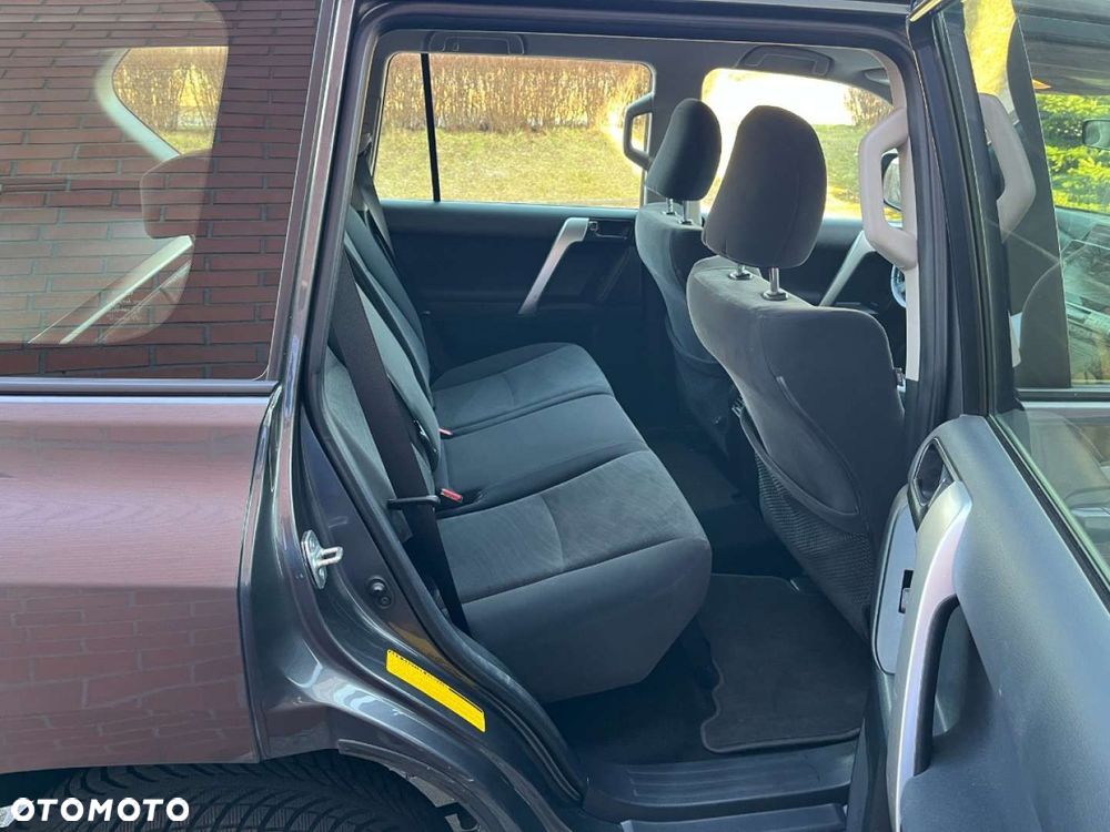 Toyota Land Cruiser - 27