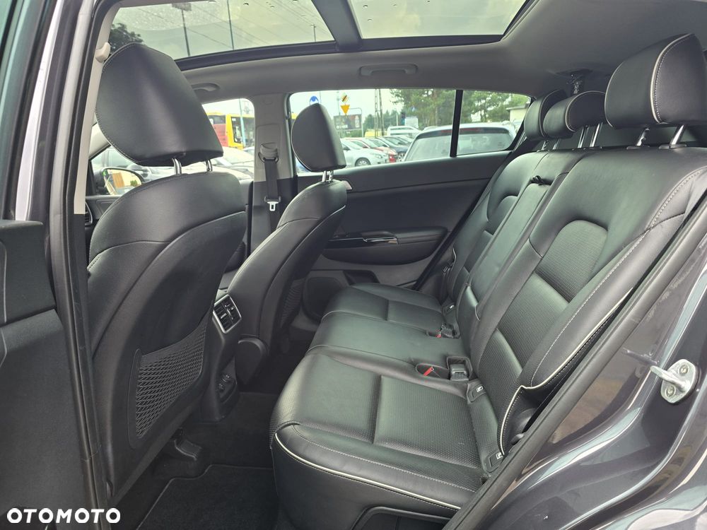 Kia Sportage 1.7 CRDI 2WD Dream-Team Edition - 26