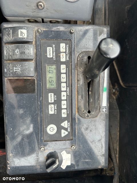 Hitachi Minikoparka zx-19 - 6