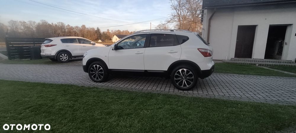 Nissan Qashqai 2.0 4 x 4 tekna - 14