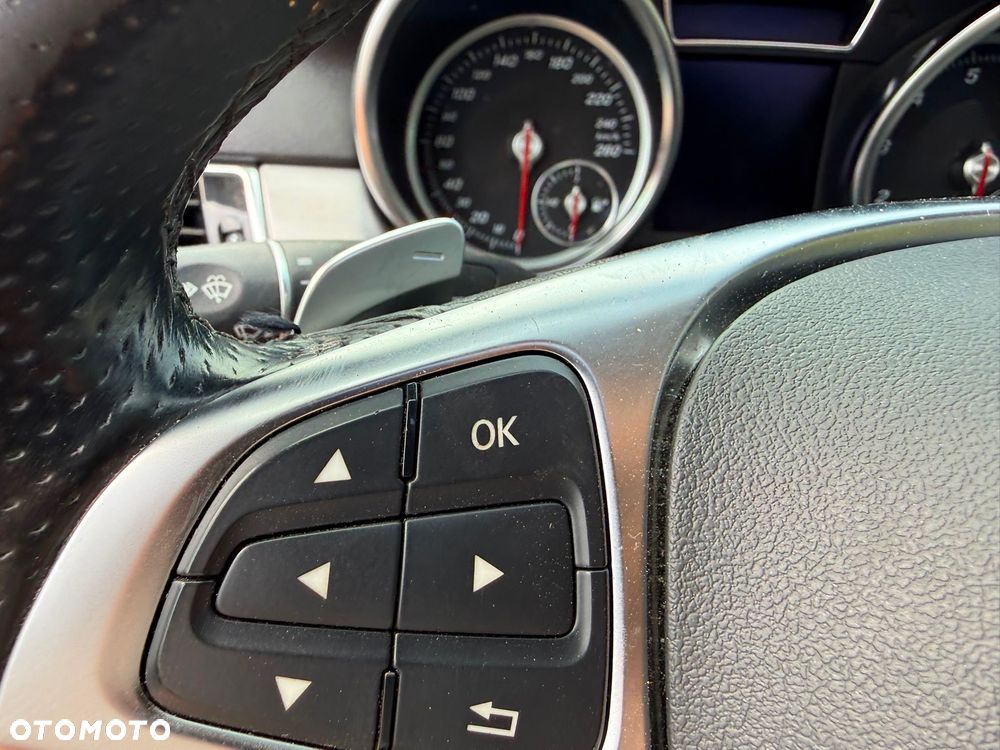 Mercedes-Benz GLE 500 e 4Matic 7G-TRONIC - 24