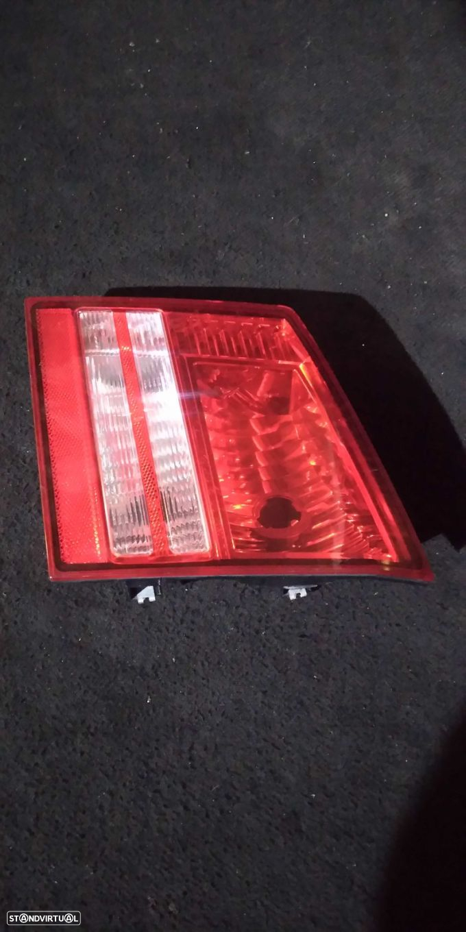 Farolim Stop Direito Mala Dodge Journey - 2