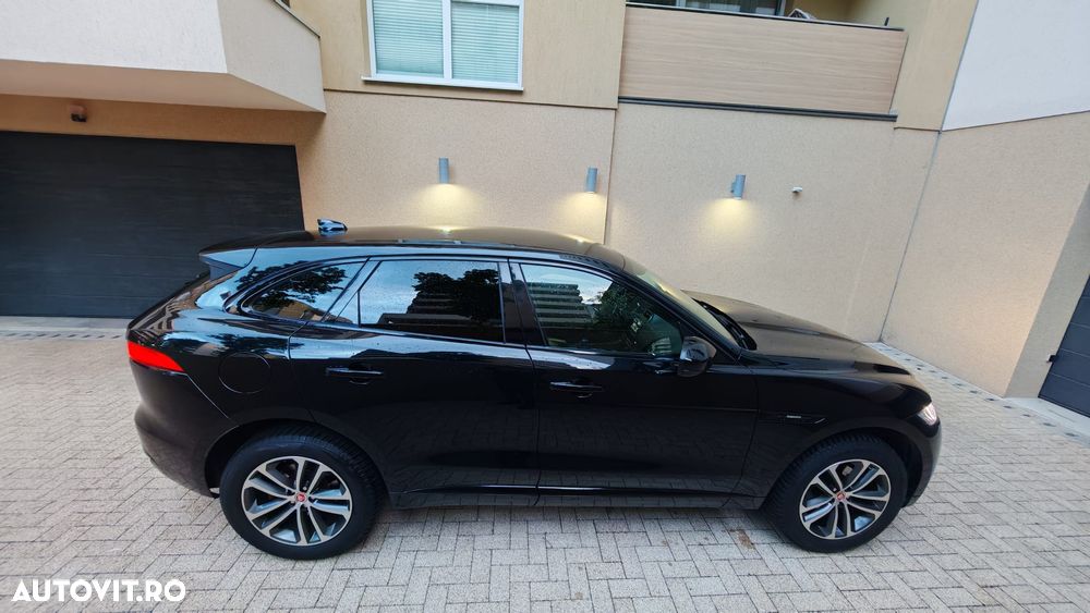 Jaguar F-Pace 25d AWD R-Sport - 35