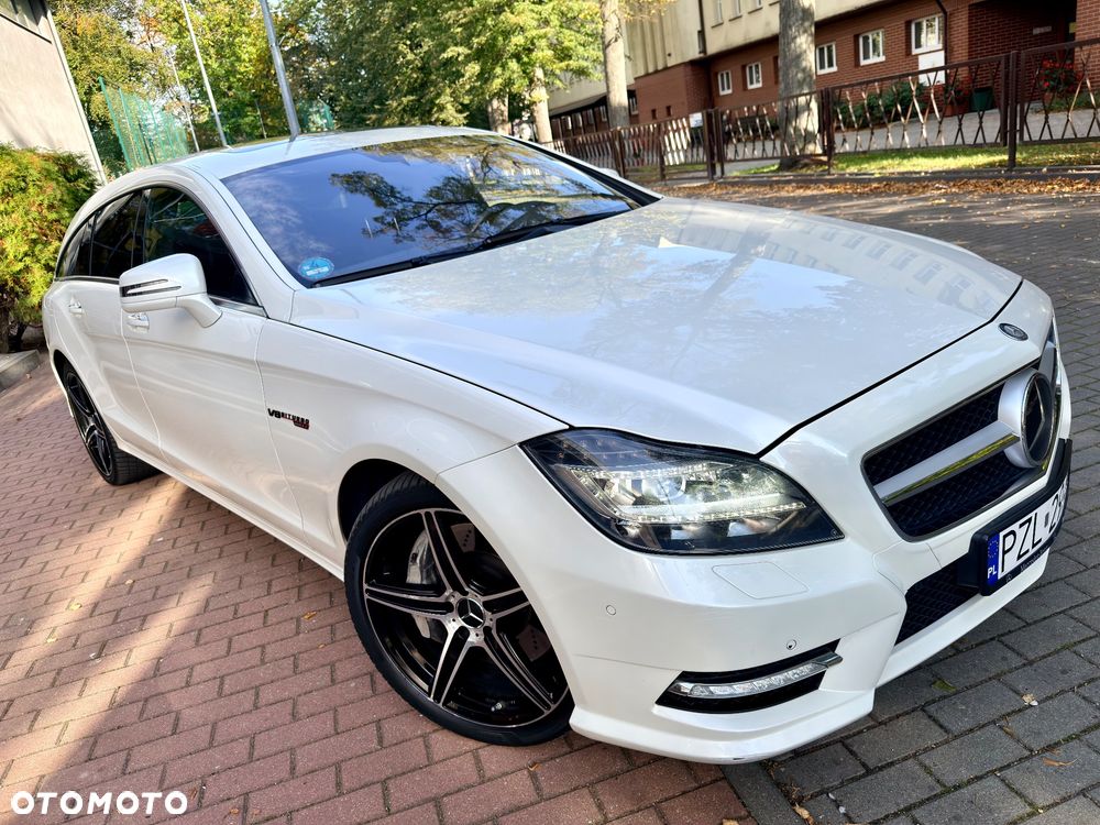 Mercedes-Benz CLS 500 4-Matic BlueEff - 17
