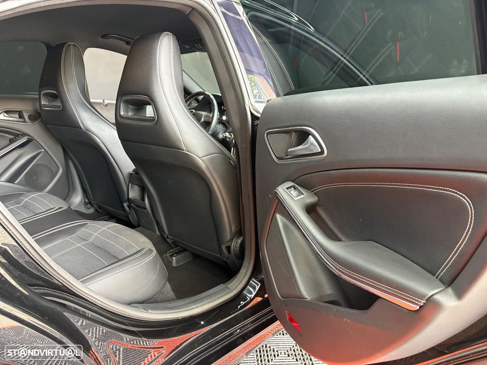Mercedes-Benz CLA 220 d 7G-DCT AMG Line - 37