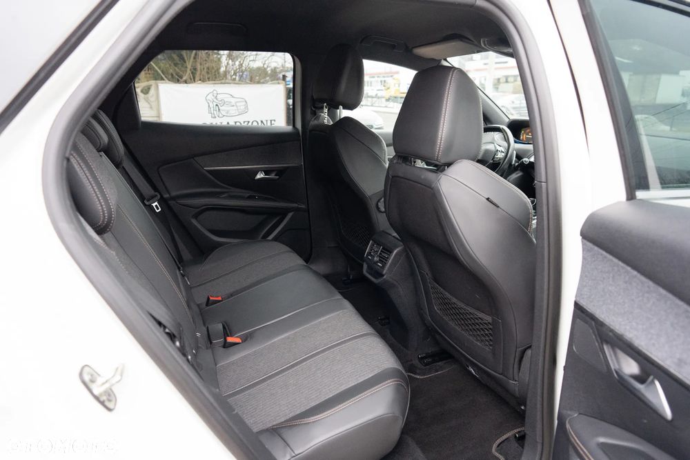 Peugeot 3008 THP 165 EAT6 Stop & Start Allure - 25