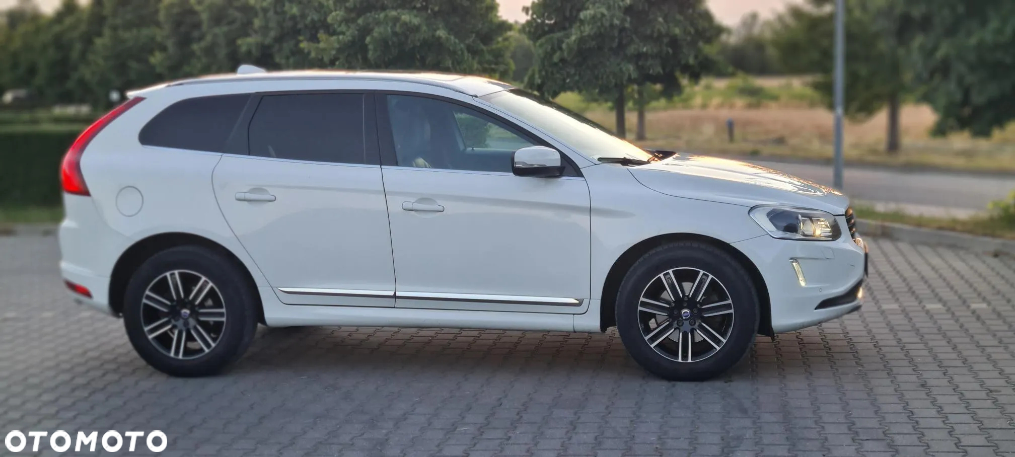 Volvo XC 60 D4 Drive-E Summum - 16