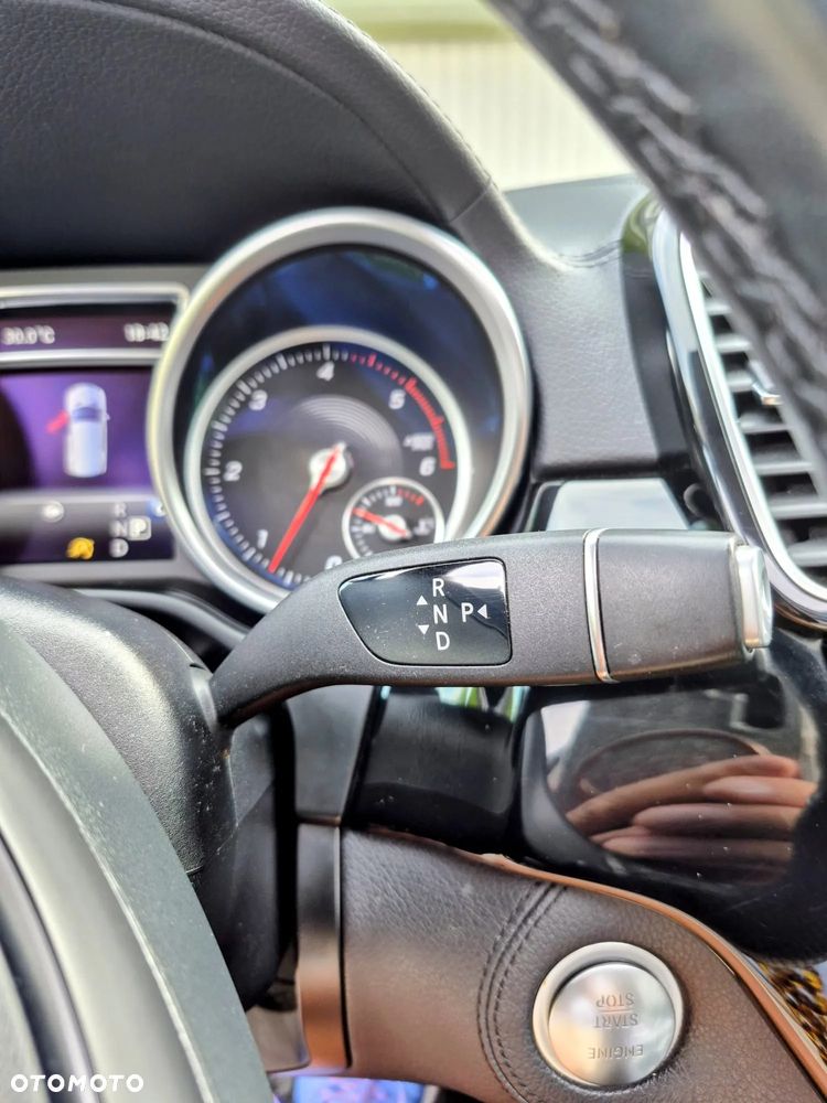 Mercedes-Benz GLE 350 d 4-Matic - 16