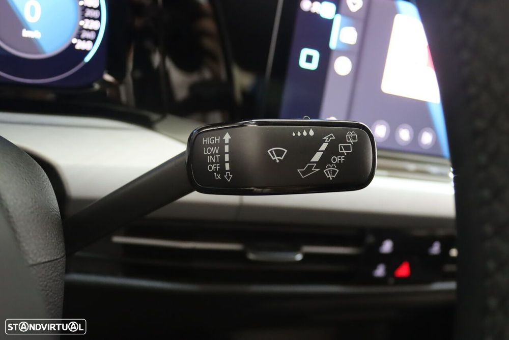 VW Golf 1.0 TSI Life - 14