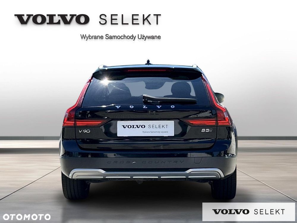 Volvo V90 Cross Country - 5