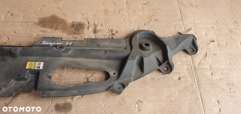 Osłona pasa przedniego przód górna Jaguar XF X250 8X23-8A303-CD - 3