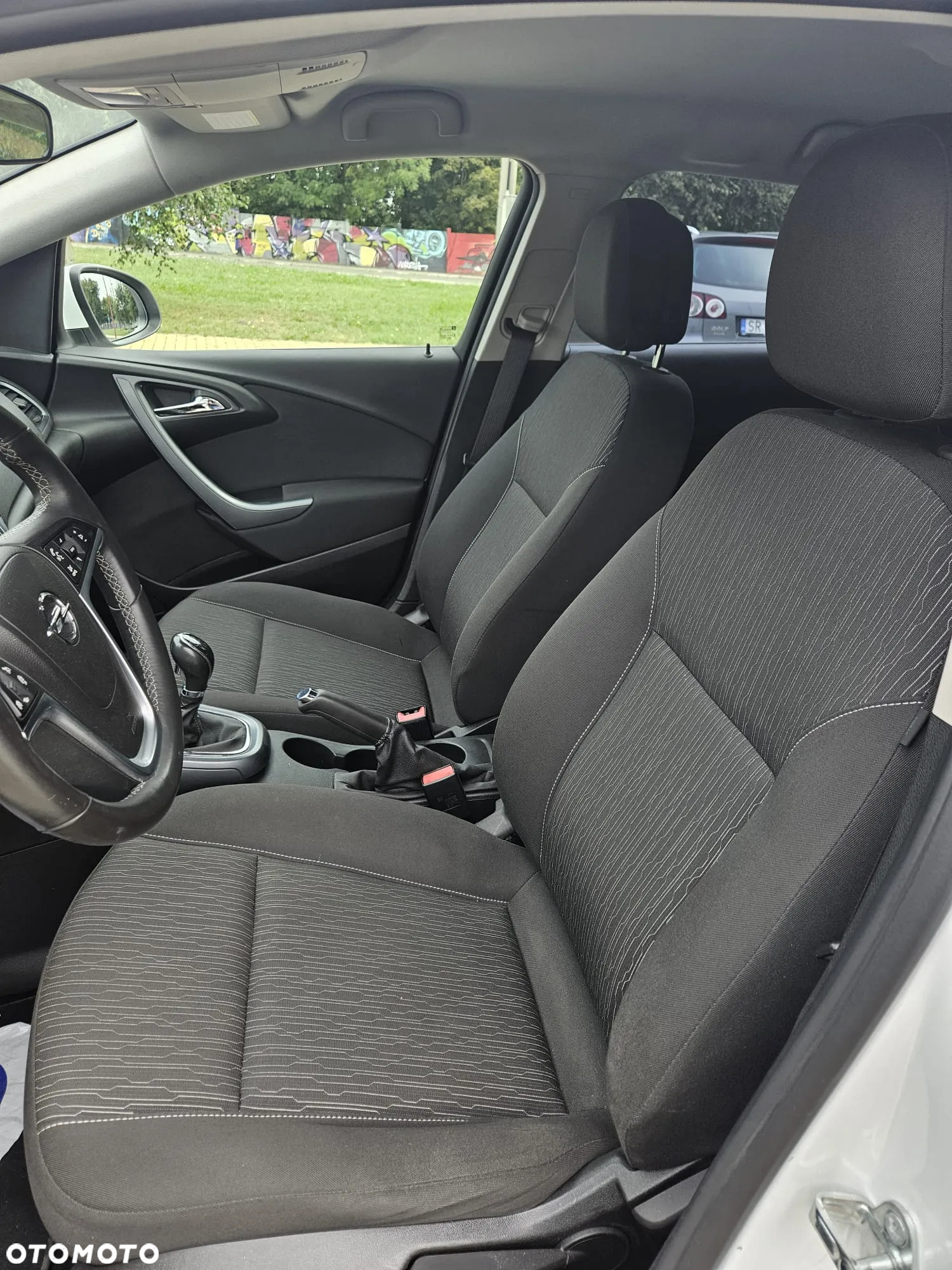Opel Astra 1.4 Turbo Design Edition - 10