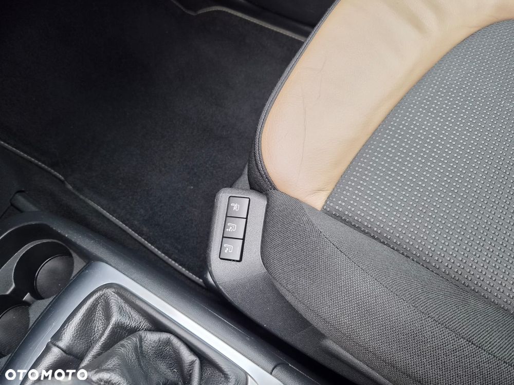 Citroën C4 Picasso e-HDi 115 Attraction - 19