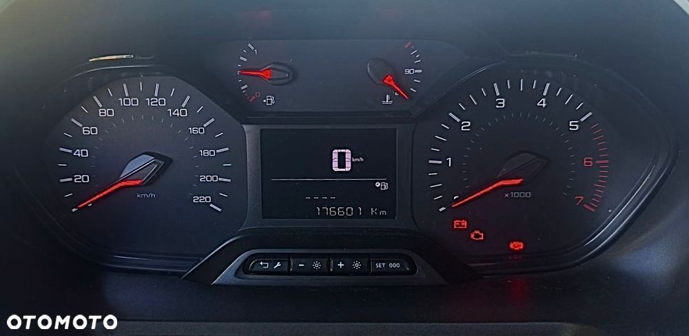 Peugeot PARTNER - 6