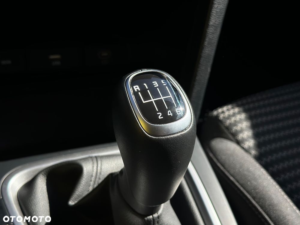 Kia XCeed 1.5 T-GDI M - 12