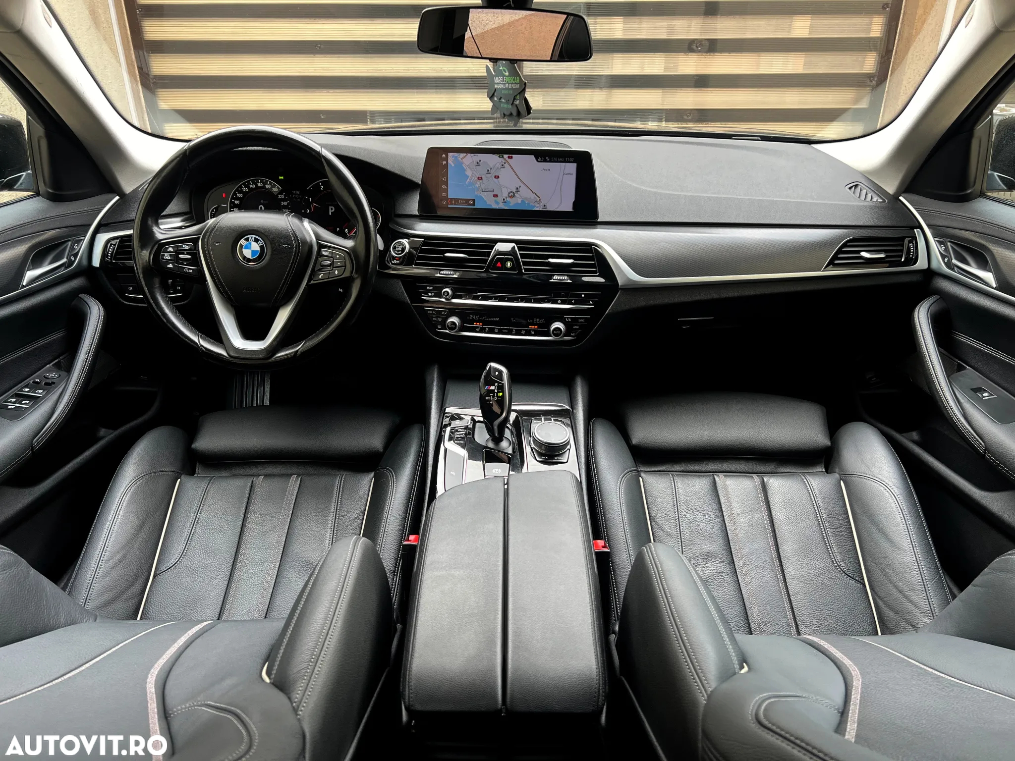 BMW Seria 5 520d AT - 8