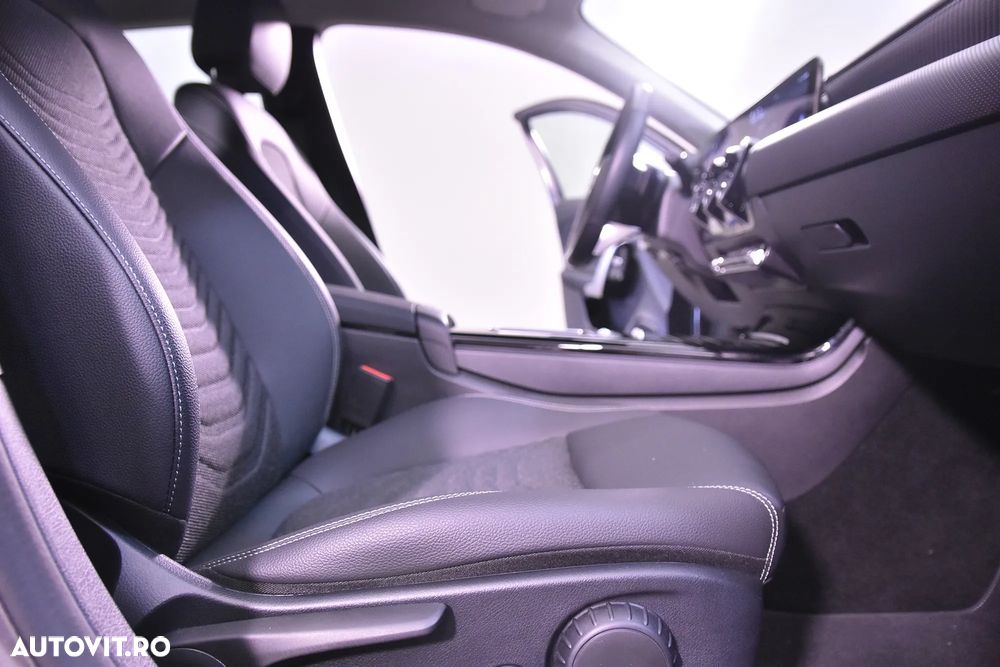 Mercedes-Benz A 180 7G-DCT - 11