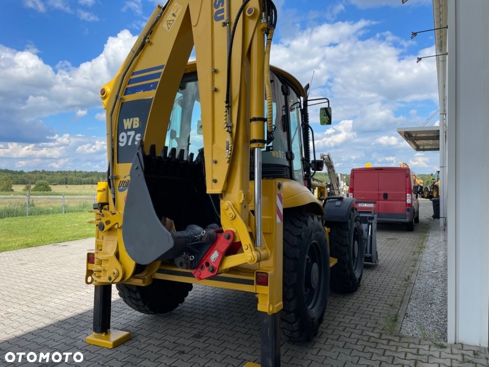Komatsu WB97s - 32