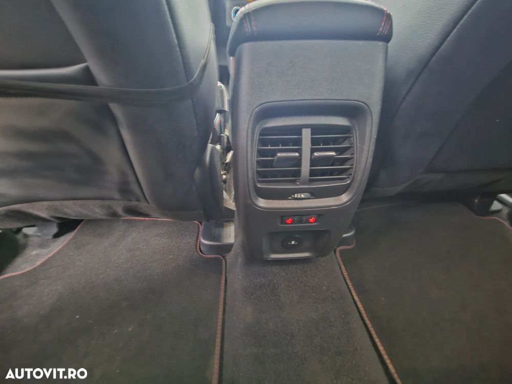 Ford Kuga 2.5 Duratec PHEV ST Line - 16