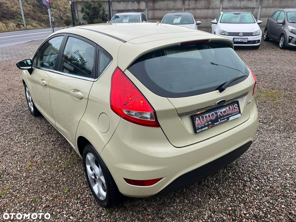 Ford Fiesta 1.25 Ambiente EU5 - 13