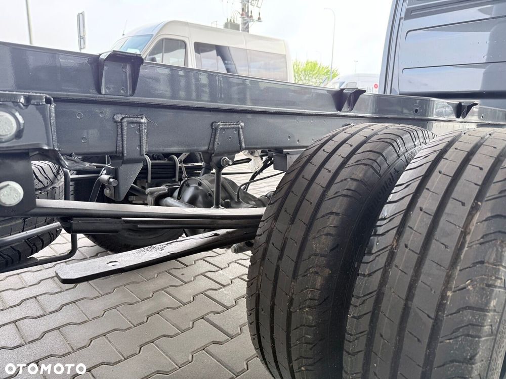 Mercedes-Benz Sprinter 517 cdi długi 4325 mm. - 11