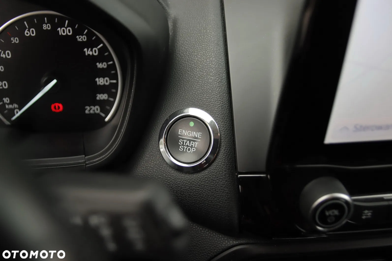 Ford EcoSport 1.0 EcoBoost ST-LINE - 29